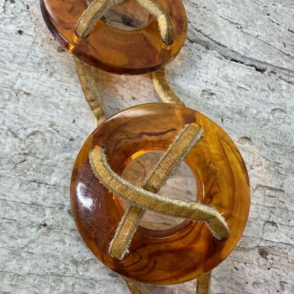 Vintage Lucite Mod Woven Leather Belt 1960s - Picture 2 of 8